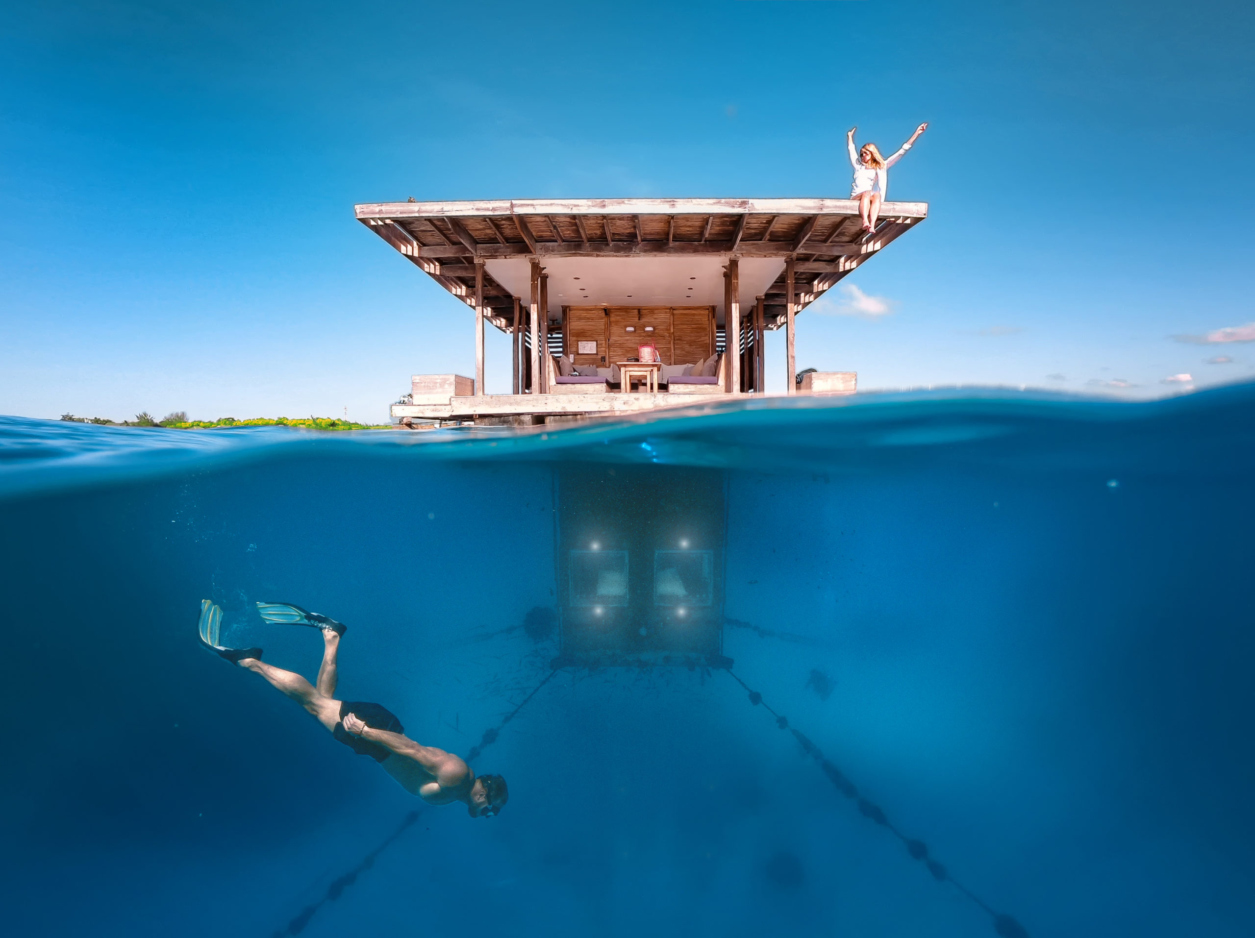 Underwater hotel luxury experience